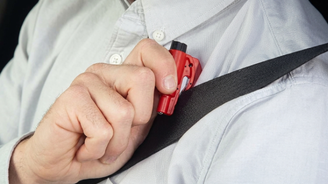 Cortador Y Rompedor De Cinturones Para Coches.